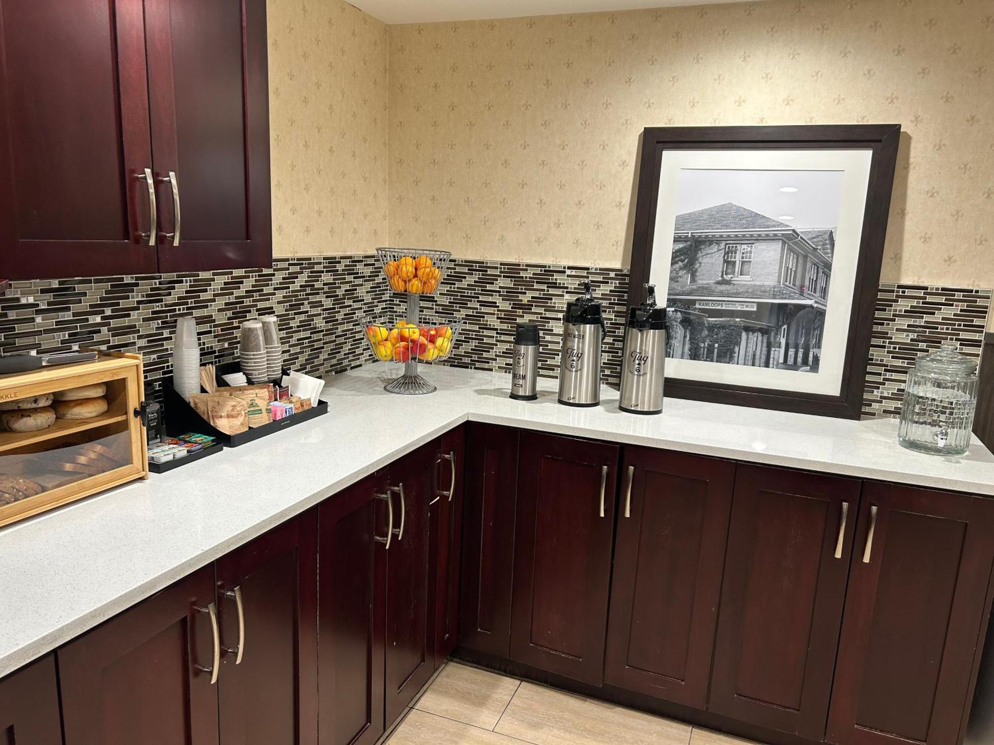 Prestige Aberdeen Lodge カムループス エクステリア 写真