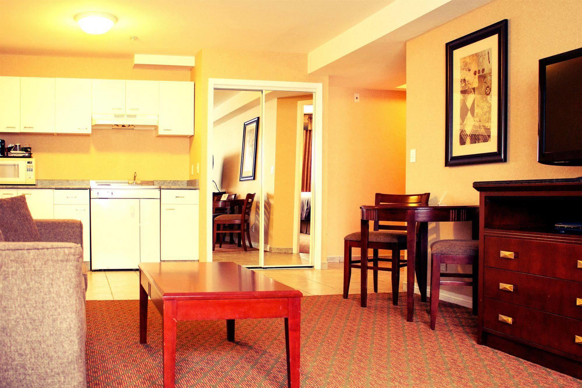 Prestige Aberdeen Lodge カムループス エクステリア 写真